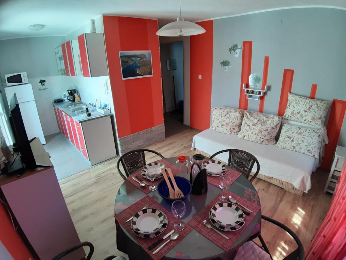 Apartman Sunce มูร์แตร์ ภายนอก รูปภาพ
